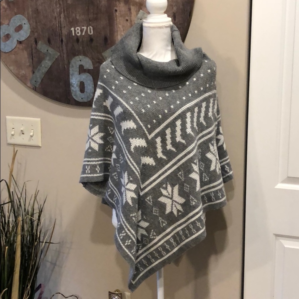 Forever 21 Ponch Sweater